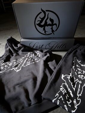 Collectors Box - Lost Hills Black Hoodie & Sweat pants Set w/ White Heavy Weight